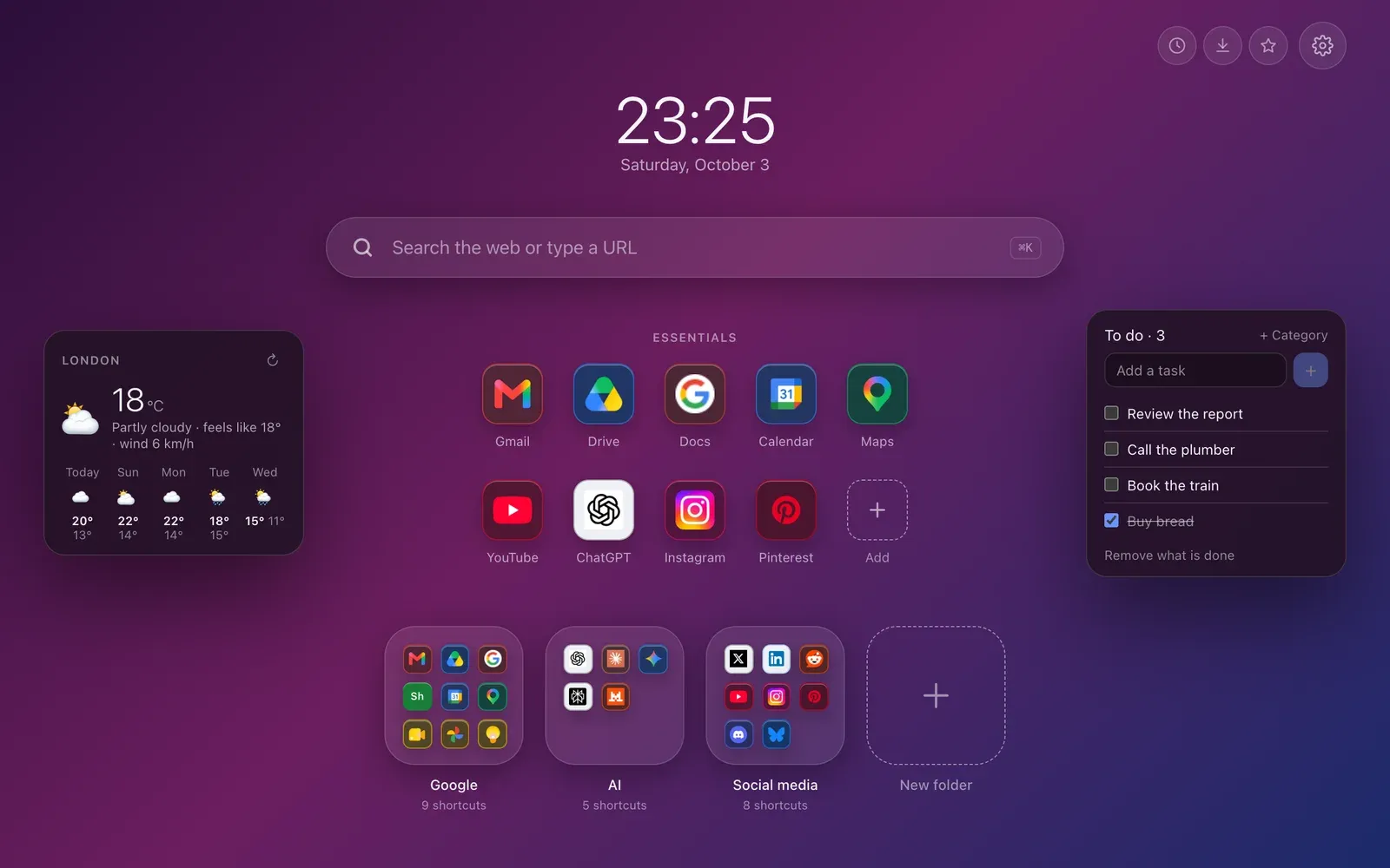 The Hoome new tab page in the Classic layout: the clock, the search bar, the Essentials and three folders in the centre, the weather on the left and a to-do list on the right.
