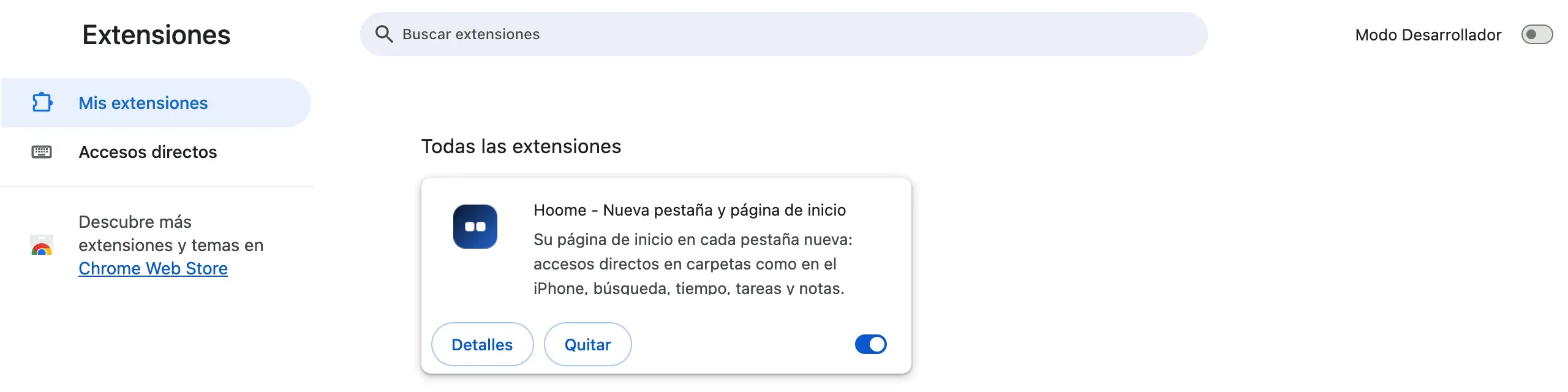 La página Extensiones de Chrome: la sección «Todas las extensiones» con la tarjeta de Hoome, sus botones «Detalles» y «Quitar» y su interruptor, el enlace «Accesos directos» a la izquierda y el interruptor «Modo Desarrollador» arriba a la derecha.
